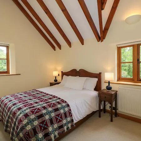 Stowey Mead Stables * Bristol
